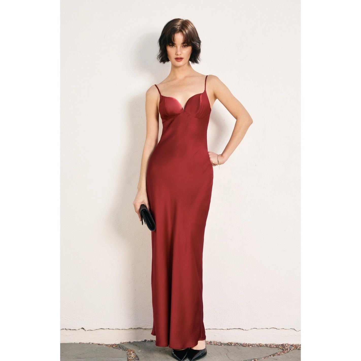 Amber – Red Cup Detail Maxi Dress